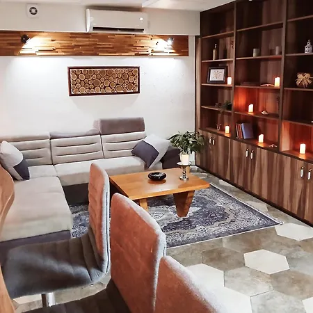 House Therapy Apartment *
